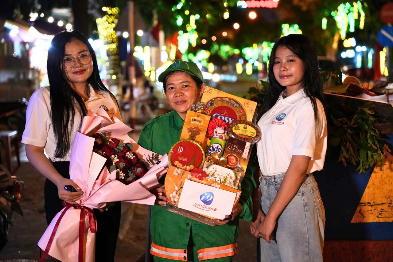 Hỗ trợ qua Email của ee88 -- nhà cái